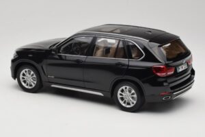 BMW X5 E70 Sapphire Black Paragon 1:18 PA-97071 Metall — Bild 7 von 8