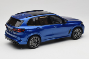 BMW X5 M F95 Competition Marina Bay Blue Metallic GT Spirit 1:18 GT967 Resin — Bild 2 von 6