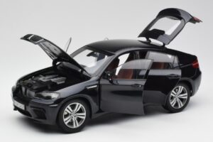 BMW X6 M F86 Schwarz Kyosho 1:18 80432157613 Metall — Bild 2 von 8