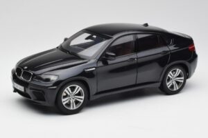 BMW X6 M F86 Schwarz Kyosho 1:18 80432157613 Metall