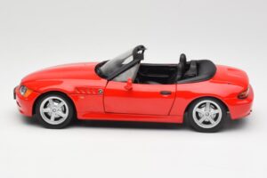 BMW Z3 E36/7 Cabriolet Rot UT Models 1:18 180024330 Metall — Bild 4 von 8