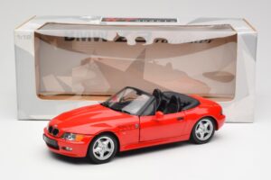 BMW Z3 E36/7 Cabriolet Rot UT Models 1:18 180024330 Metall — Bild 8 von 8