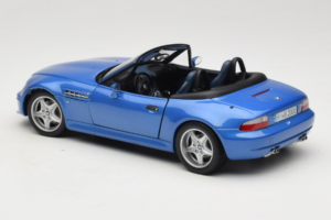 BMW Z3 M Roadster Blau Händler Edition UT Models 1:18 80439422939 Metall — Bild 7 von 8