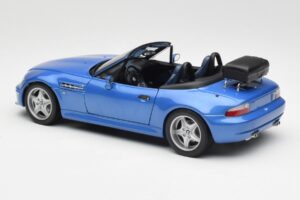 BMW Z3 M Roadster Mit Gepäckträger Blau Metallic UT Models 1:18 20416 Metall — Bild 7 von 8