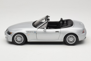 BMW Z3 Roadster 1.8 Silber Händler Edition UT Models 1:18 80439411712 Metall — Bild 4 von 8
