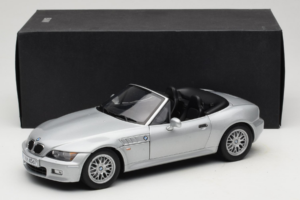 BMW Z3 Roadster 1.8 Silber Händler Edition UT Models 1:18 80439411712 Metall — Bild 8 von 8