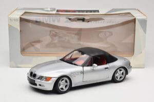 BMW Z3 Roadster 1.8 Silber UT Models 1:18 20404 Metall — Bild 8 von 8