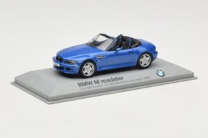 BMW Z3 Roadster 2.8 Blau Minichamps 1:43 BMW003 Metall — Bild 2 von 4