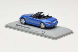 BMW Z3 Roadster 2.8 Blau Minichamps 1:43 BMW003 Metall — Bild 3 von 4
