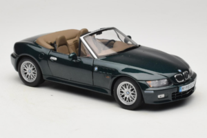 BMW Z3 Roadster 2.8 Dunkelgrün Händler Edition UT Models 1:18 80439411713 Metall — Bild 6 von 8