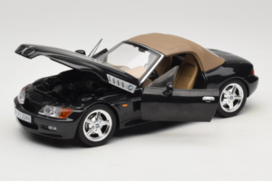 BMW Z3 Roadster Grün Händler Edition UT Models 1:18 80439411711 Metall — Bild 2 von 8