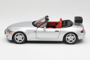 BMW Z3 Roadster Mit Gepäckträger Silber UT Models 1:18 20407 Metall — Bild 4 von 8