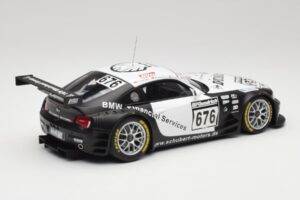 BMW Z4 #676 H. Stuck / J. Hennerici / D. Hurtgen Team Schubert Nürburgring 24 Hours 2006 AUTOart 1:18 80649 Metall — Bild 2 von 6
