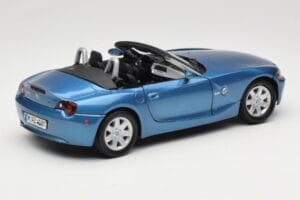 BMW Z4 E85 Blau Metallic Motormax 1:18 73144 Metall — Bild 3 von 8