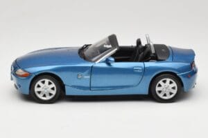 BMW Z4 E85 Blau Metallic Motormax 1:18 73144 Metall — Bild 4 von 8
