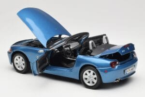 BMW Z4 E85 Blau Metallic Motormax 1:18 73144 Metall — Bild 5 von 8