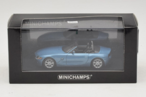 BMW Z4 E85 Cabriolet Light Blue Metallic Minichamps 1:43 BMW016 Metall — Bild 4 von 4