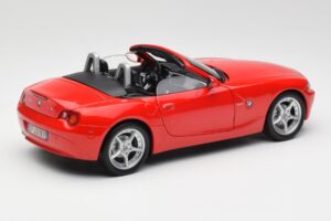 BMW Z4 E85 Roadster Rot Bburago 1:18 34046 Metall — Bild 3 von 8