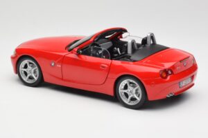 BMW Z4 E85 Roadster Rot Bburago 1:18 34046 Metall — Bild 7 von 8