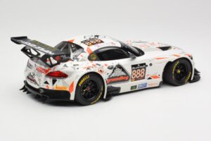 BMW Z4 E89 GT3 #888 Triple Eight Racing L. Mowle / J. Ratcliffe 24 Hours of Spa 2015 Minichamps 1:18 151152388 Metall — Bild 2 von 6
