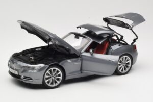 BMW Z4 E89 sDrive 35i Space Grey Metallic Kyosho 1:18 80432147085 Metall — Bild 2 von 8