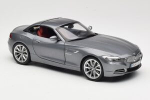 BMW Z4 E89 sDrive 35i Space Grey Metallic Kyosho 1:18 80432147085 Metall — Bild 6 von 8