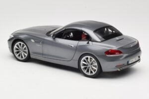 BMW Z4 E89 sDrive 35i Space Grey Metallic Kyosho 1:18 80432147085 Metall — Bild 7 von 8