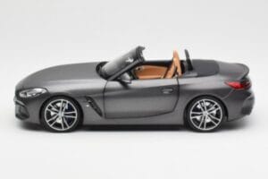BMW Z4 G29 Grau Metallic Norev 1:18 183270 Metall — Bild 4 von 8