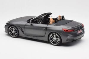 BMW Z4 G29 Grau Metallic Norev 1:18 183270 Metall — Bild 7 von 8