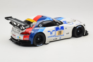 BMW Z4 GT3 #19 Team Schubert J. Muller / D. Muller ADAC 24 Hours Nurburgring 2013 Minichamps 1:18 151132319 Metall — Bild 2 von 6