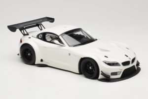 BMW Z4 GT3 E89 Weiß Minichamps 1:18 151122301 Metall — Bild 4 von 6