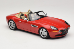 BMW Z8 Rot Minichamps 1:18 155024230 Metall — Bild 4 von 6