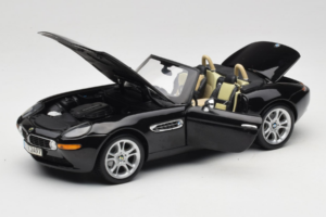 BMW Z8 Schwarz Kyosho 1:18 80439411729 Metall — Bild 2 von 9