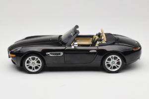 BMW Z8 Schwarz Kyosho 1:18 80439411729 Metall — Bild 4 von 9