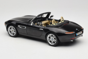 BMW Z8 Schwarz Kyosho 1:18 80439411729 Metall — Bild 6 von 9