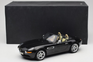 BMW Z8 Schwarz Kyosho 1:18 80439411729 Metall — Bild 9 von 9