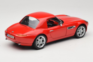 BMW Z8 Rot Kyosho 1:18 80439411730 Metall — Bild 4 von 9