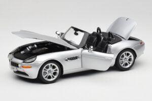 BMW Z8 E52 Cabriolet Silber Kyosho 1:18 80432411551 Metall — Bild 2 von 8