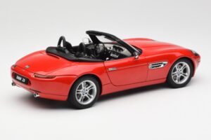 BMW Z8 E52 Rot AUTOart 1:18 70513 Metall — Bild 3 von 8