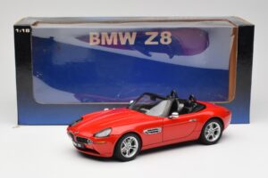 BMW Z8 E52 Rot AUTOart 1:18 70513 Metall — Bild 8 von 8