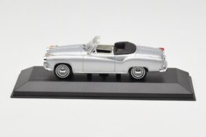 Borgward Isabella Cabriolet Silber Minichamps 1:43 400096030 Metall