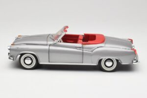 Borgward Isabella Cabriolet Silber Revell 1:18 8411 Metall — Bild 4 von 8