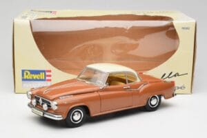 Borgward Isabella Coupe Bronze Weiß Revell 1:18 08982 Metall — Bild 5 von 8