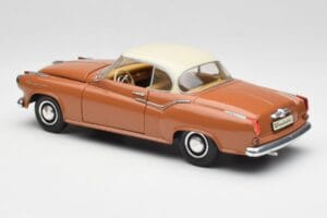 Borgward Isabella Coupe Bronze Weiß Revell 1:18 08982 Metall — Bild 7 von 8
