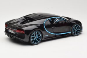 Bugatti Chiron Schwarz & Blau Bburago 1:18 18-11040BK Metall — Bild 3 von 8