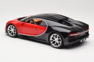 Bugatti Chiron Schwarz & Rot Bburago 1:18 18-11040 Metall — Bild 7 von 8