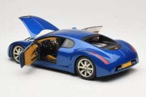 Bugatti EB 18.3 Chiron Blau AUTOart 1:18 70911 Metall — Bild 5 von 8