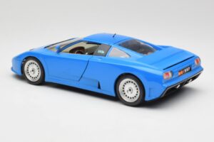 Bugatti EB110 Blau Bburago 1:18 3035 Metall — Bild 7 von 8