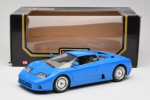 Bugatti EB110 Blau Bburago 1:18 3035 Metall — Bild 8 von 8