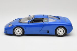 Bugatti EB110 Dunkelblau Bburago 1:18 3035-DB Metall — Bild 4 von 8